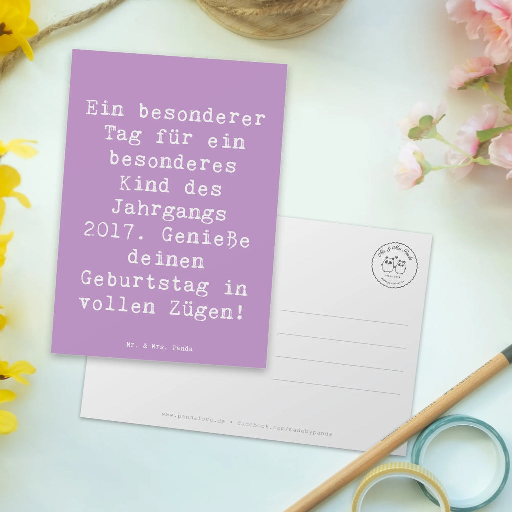 Postcard Saying Ein besonderer Tag für ein besonderes Kind des Jahrgangs 2017. Genieße deinen Geburtstag in vollen Zügen! Dankeskarte, Ansichtskarte, Grußkarte, Postkarte, Ansichtskarten, Einladung, Geschenkkarte, Einladung Geburtstag, Einladungskarte, Karte, Einladungskarten Geburtstag, Geburtstagskarte, Geburtstag, Geburtstagsgeschenk, Geschenk