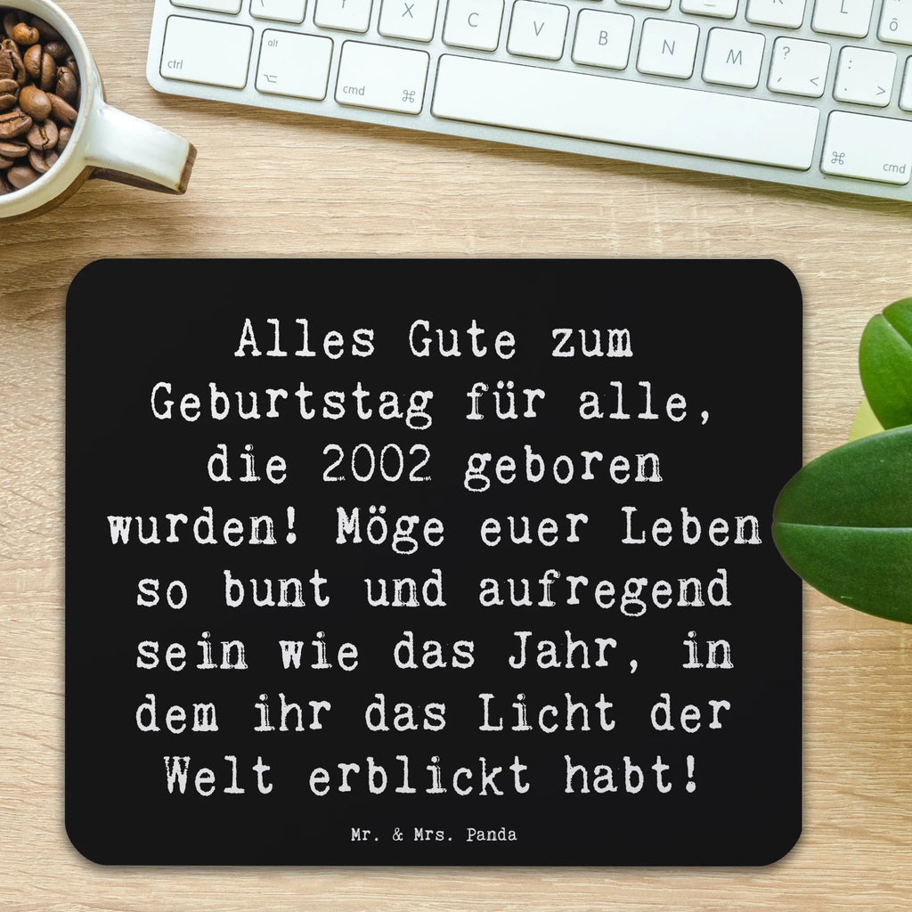 Mouse mat Saying Alles Gute zum Geburtstag für alle, die 2002 geboren wurden! Möge euer Leben so bunt und aufregend sein wie das Jahr, in dem ihr das Licht der Welt erblickt habt! Einzigartiges Mauspad, Büroausstattung, Computer zubehör, Mousepad, Mauspad, PC Zubehör, Mauspad Büro, Mausunterlage, Designer Mauspad, Arbeitszimmer, Geburtstag, Geburtstagsgeschenk, Geschenk