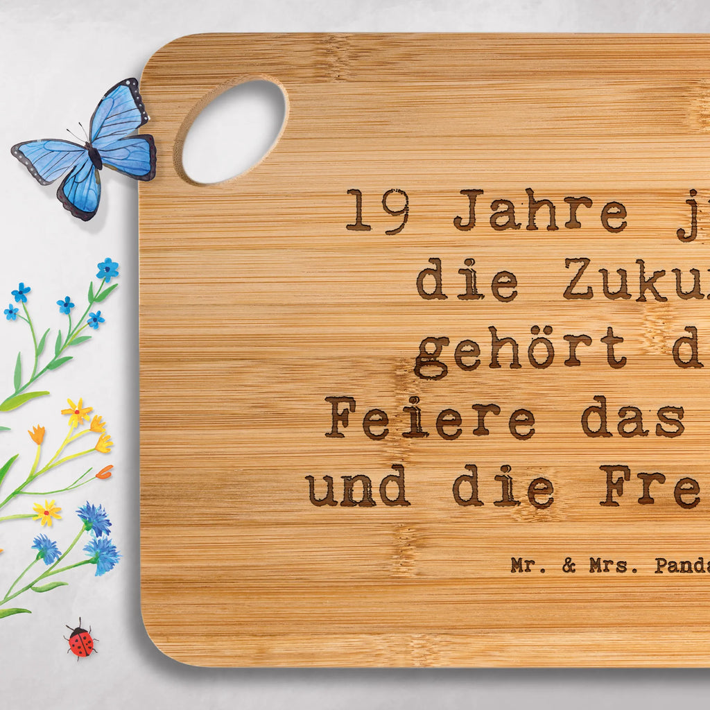 Bambus - deska do krojenia Przysłowie 19 Jahre jung - die Zukunft gehört dir! Feiere das Leben und die Freiheit! Urodziny, prezent urodzinowy, prezent
