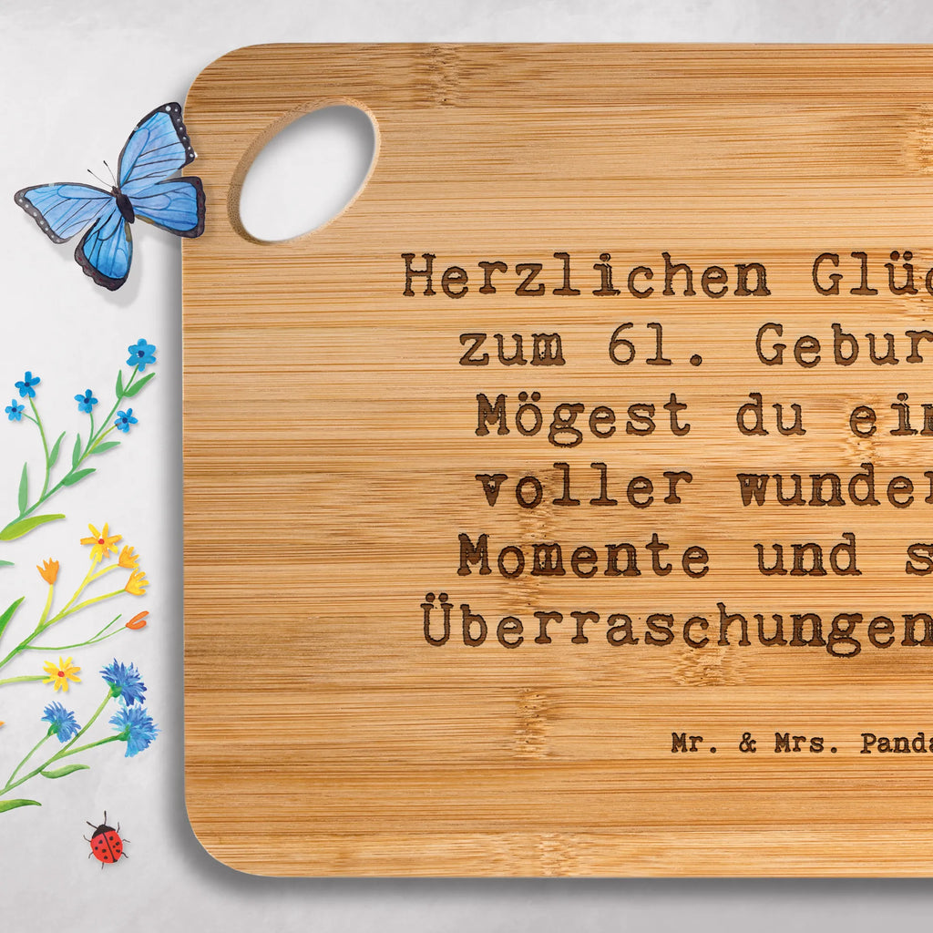 Holzbrett Spruch 61. Geburtstag Glückwünsche Holzbrett, Servierbrett, Hackbrett, Schneidebrett, Brett, Frühstücksbrett, Holzbrettchen, Küchenbrett, Geburtstag, Geburtstagsgeschenk, Geschenk