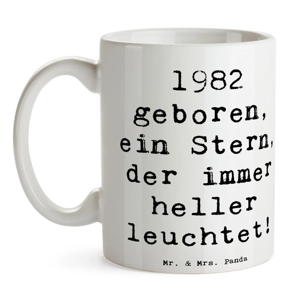 Mug Saying 1982 geboren, ein Stern, der immer heller leuchtet! Bürotasse, Porzellantasse, Tasse mit Motiven, Tasse, Tasse mit Zitaten, Geschenktasse, Teetasse, Keramiktasse, Kaffeetasse, Geburtstag, Geburtstagsgeschenk, Geschenk