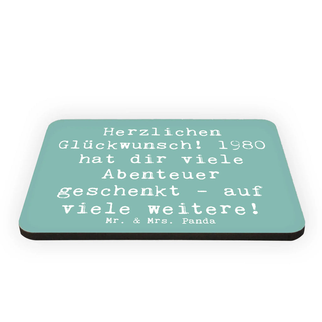Magnet Spruch 1980 Geburtstag Abenteuer Motivmagnete, Kühlschrankmagnet, Dekomagnet, Whiteboard Magnet, Souvenir Magnet, Kühlschrank Dekoration, Pinnwandmagnet, Notiz Magnet, Geburtstag, Geburtstagsgeschenk, Geschenk