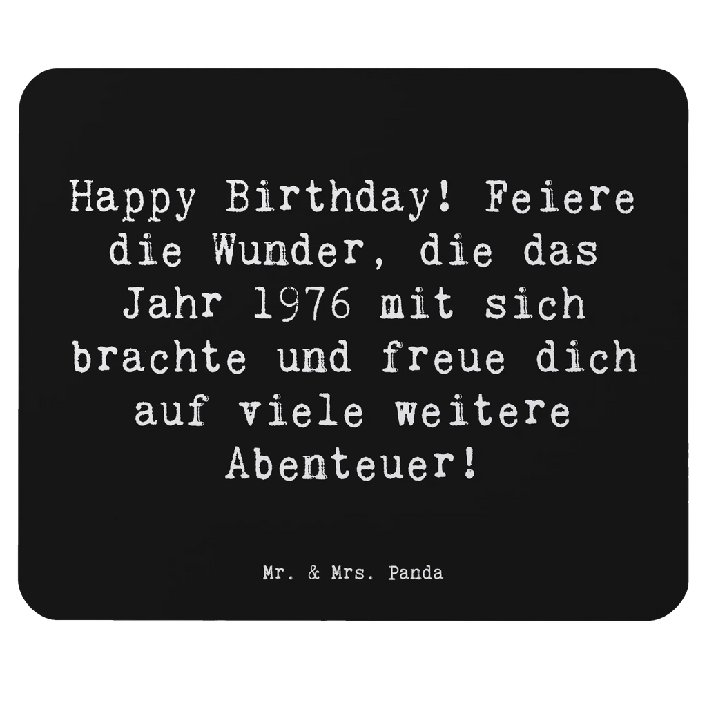 Mouse mat Saying Happy Birthday! Feiere die Wunder, die das Jahr 1976 mit sich brachte und freue dich auf viele weitere Abenteuer! PC Zubehör, Computer zubehör, Einzigartiges Mauspad, Mauspad Büro, Designer Mauspad, Mousepad, Mausunterlage, Büroausstattung, Arbeitszimmer, Mauspad, Geburtstag, Geburtstagsgeschenk, Geschenk