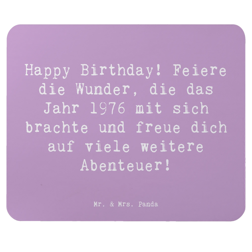 Mouse mat Saying Happy Birthday! Feiere die Wunder, die das Jahr 1976 mit sich brachte und freue dich auf viele weitere Abenteuer! PC Zubehör, Computer zubehör, Einzigartiges Mauspad, Mauspad Büro, Designer Mauspad, Mousepad, Mausunterlage, Büroausstattung, Arbeitszimmer, Mauspad, Geburtstag, Geburtstagsgeschenk, Geschenk
