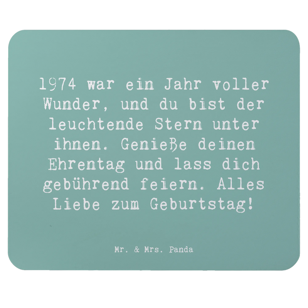 Mouse mat Saying 1974 war ein Jahr voller Wunder, und du bist der leuchtende Stern unter ihnen. Genieße deinen Ehrentag und lass dich gebührend feiern. Alles Liebe zum Geburtstag! Einzigartiges Mauspad, Mauspad, Mauspad Büro, Mousepad, Mausunterlage, Arbeitszimmer, Computer zubehör, Designer Mauspad, Büroausstattung, PC Zubehör, Geburtstag, Geburtstagsgeschenk, Geschenk
