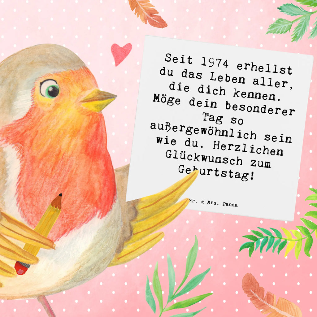 Deluxe Card Saying Seit 1974 erhellst du das Leben aller, die dich kennen. Möge dein besonderer Tag so außergewöhnlich sein wie du. Herzlichen Glückwunsch zum Geburtstag! Karte, Hochwertige Grußkarte, Klappkarte, Geburtstagskarte, Grußkarte, Hochwertige Klappkarte, Einladungskarte, Hochzeitskarte, Glückwunschkarte, Geburtstag, Geburtstagsgeschenk, Geschenk