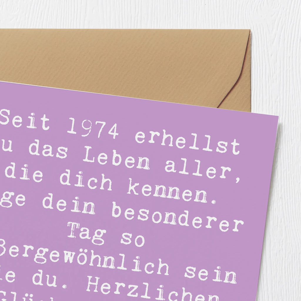 Deluxe Card Saying Seit 1974 erhellst du das Leben aller, die dich kennen. Möge dein besonderer Tag so außergewöhnlich sein wie du. Herzlichen Glückwunsch zum Geburtstag! Karte, Hochwertige Grußkarte, Klappkarte, Geburtstagskarte, Grußkarte, Hochwertige Klappkarte, Einladungskarte, Hochzeitskarte, Glückwunschkarte, Geburtstag, Geburtstagsgeschenk, Geschenk