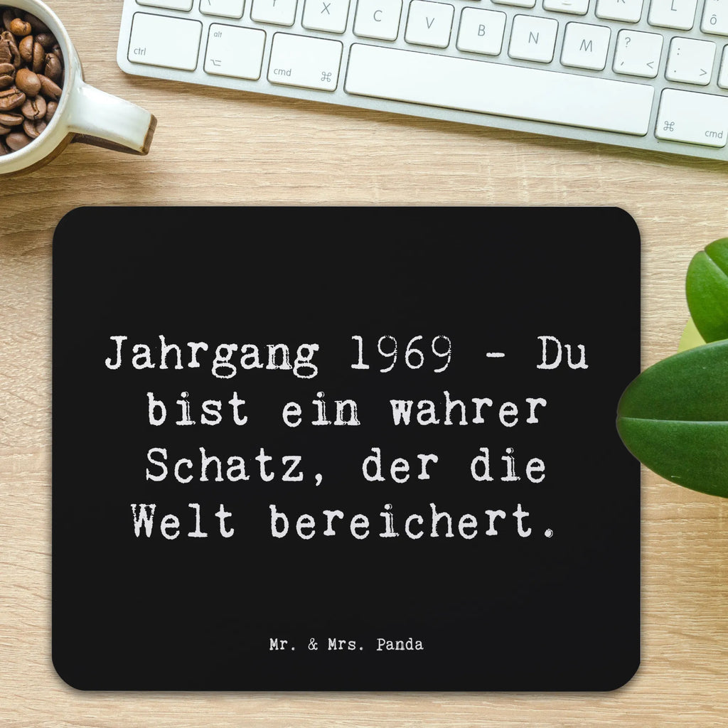 Mouse mat Saying Jahrgang 1969 - Du bist ein wahrer Schatz, der die Welt bereichert. Computer zubehör, Mauspad Büro, Arbeitszimmer, Büroausstattung, Einzigartiges Mauspad, Mauspad, Mousepad, PC Zubehör, Mausunterlage, Designer Mauspad, Geburtstag, Geburtstagsgeschenk, Geschenk