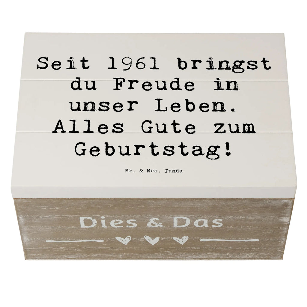 Wooden chest Saying Seit 1961 bringst du Freude in unser Leben. Alles Gute zum Geburtstag! Aufbewahrungsbox Holz, box holz, Holztruhe, Aufbewahrungsbox aus Holz, Holzkiste, aufbewahrungskisten, Schatulle, holzkästchen, kiste holz, Holzbox, aufbewahrungstruhe, Holzkisten, holzschatulle, Holzbox mit Deckel, Holz Aufbewahrungsbox, Box aus Holz, holzschachtel, holztruhen, aufbewahrungskiste mit deckel, truhe holz, Holzboxen, Aufbewahrungsbox, aufbewahrungsboxen, Aufbewahrungskiste, Holzkiste mit Deckel, Geburtstag, Geburtstagsgeschenk, Geschenk