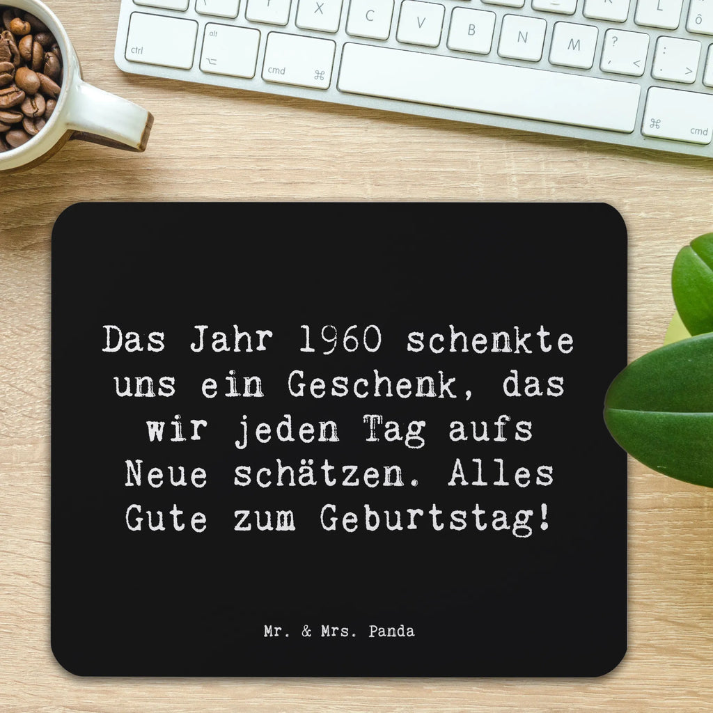 Mouse mat Saying Das Jahr 1960 schenkte uns ein Geschenk, das wir jeden Tag aufs Neue schätzen. Alles Gute zum Geburtstag! Arbeitszimmer, Designer Mauspad, Mousepad, Computer zubehör, Mauspad, Büroausstattung, Einzigartiges Mauspad, PC Zubehör, Mausunterlage, Mauspad Büro, Geburtstag, Geburtstagsgeschenk, Geschenk