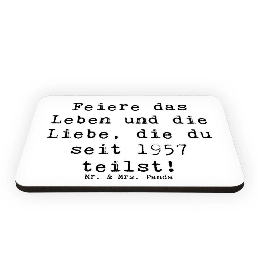 Magnet Saying Feiere das Leben und die Liebe, die du seit 1957 teilst! Dekomagnet, Motivmagnete, Notiz Magnet, Kühlschrank Dekoration, Pinnwandmagnet, Whiteboard Magnet, Souvenir Magnet, Kühlschrankmagnet, Geburtstag, Geburtstagsgeschenk, Geschenk