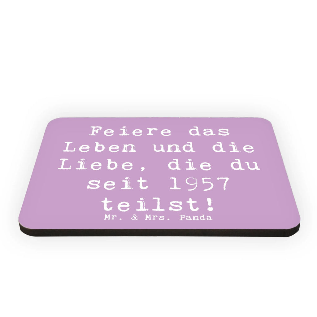 Magnet Saying Feiere das Leben und die Liebe, die du seit 1957 teilst! Dekomagnet, Motivmagnete, Notiz Magnet, Kühlschrank Dekoration, Pinnwandmagnet, Whiteboard Magnet, Souvenir Magnet, Kühlschrankmagnet, Geburtstag, Geburtstagsgeschenk, Geschenk