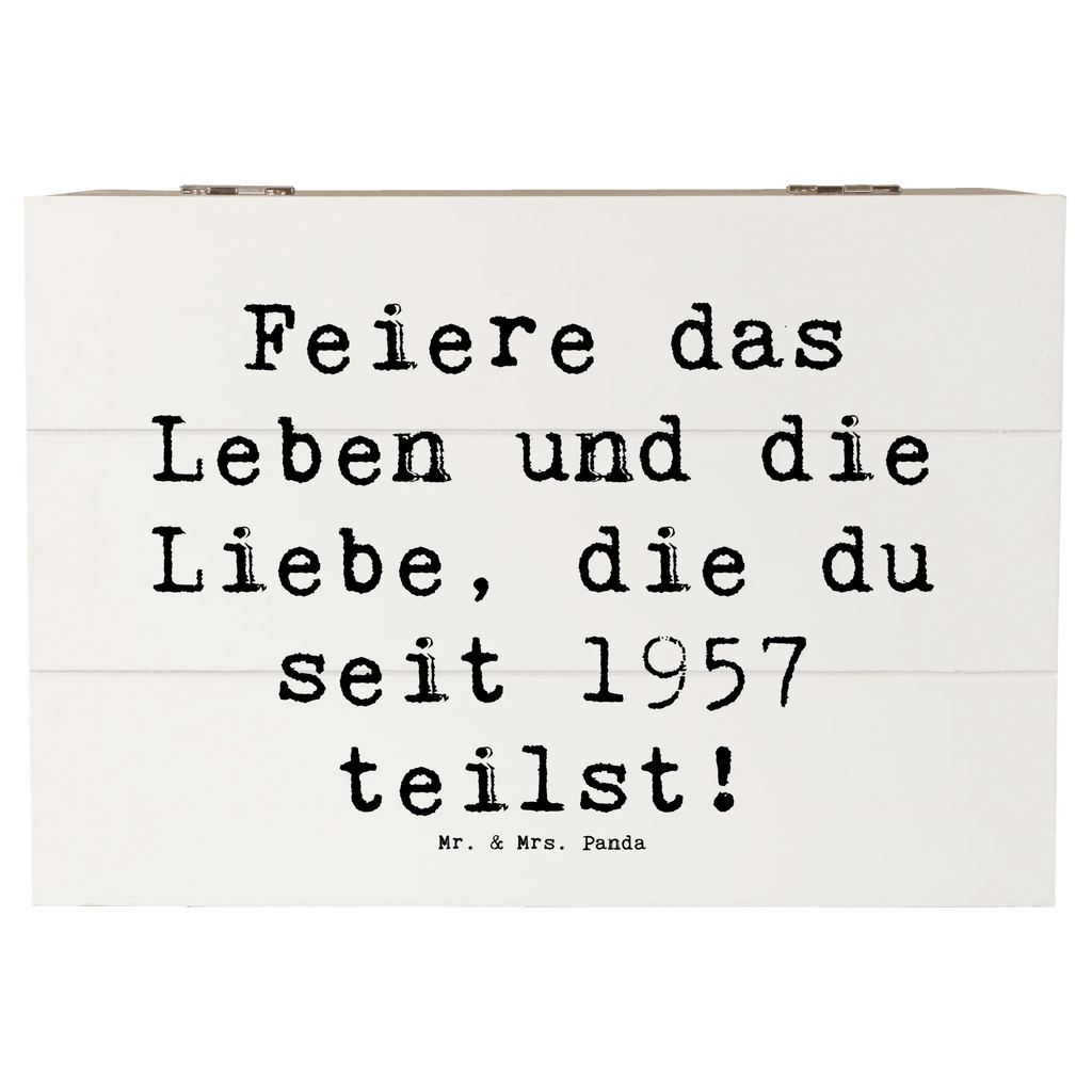 Wooden chest Saying Feiere das Leben und die Liebe, die du seit 1957 teilst! Erinnerungsbox, Truhe, XXL, Dekokiste, Schatulle, Geschenkdose, Erinnerungskiste, Schatzkiste, Holzkiste, Kiste, Aufbewahrungsbox, Geschenkbox, Geburtstag, Geburtstagsgeschenk, Geschenk