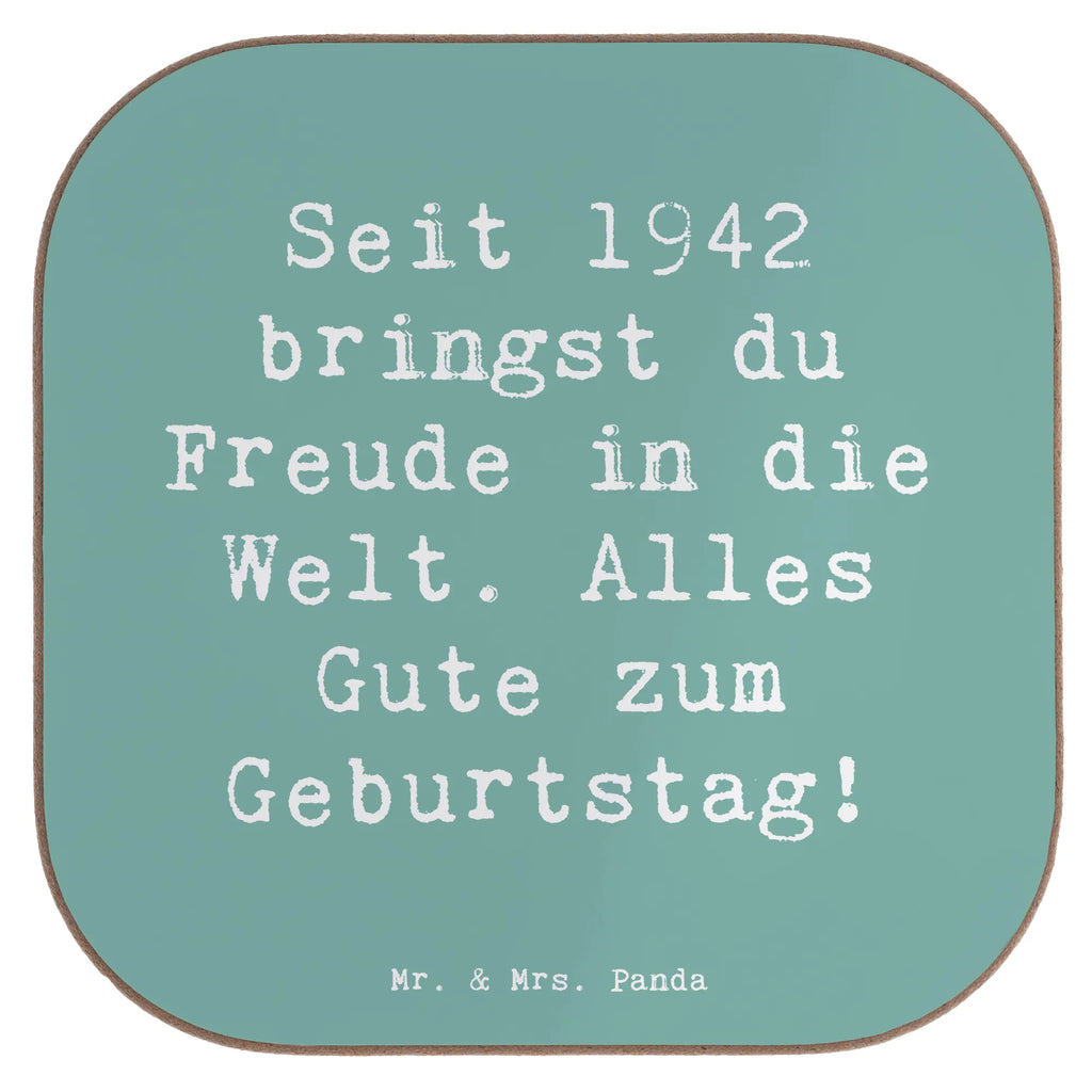 Square coaster Saying Seit 1942 bringst du Freude in die Welt. Alles Gute zum Geburtstag! Untersetzer Gläser, Holzuntersetzer, Untersetzer Holz, Untersetzer Design, Getränkeuntersetzer, Untersetzer für Gläser, Bierdeckel, Tassen Untersetzer, Glasuntersetzer, Untersetzer aus Holz, Korkuntersetzer, Untersetzer, Geburtstag, Geburtstagsgeschenk, Geschenk
