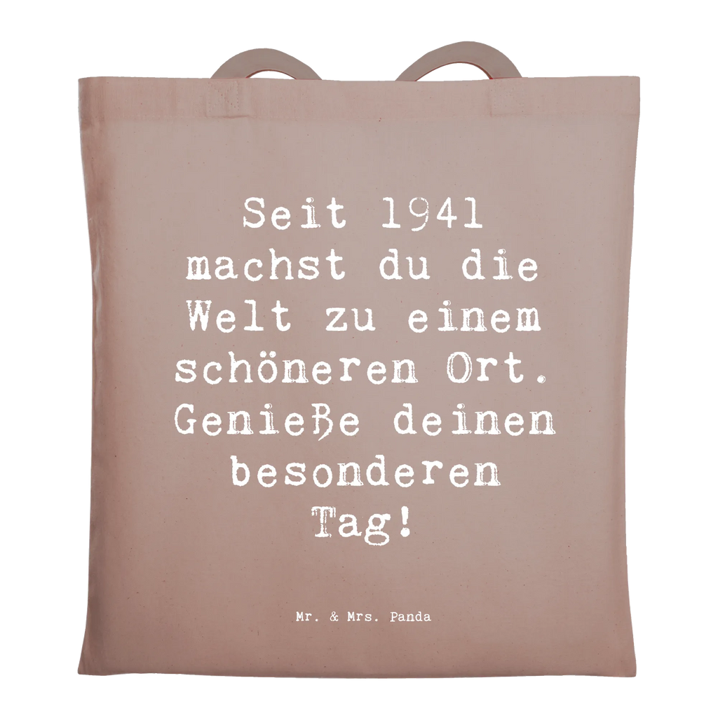 Tragetasche Spruch 1941 Geburtstag Jutebeutel, Einkaufstasche, Beutel, Stoffbeutel, Einkaufstüte, Schultertasche, Umhängetasche, Jutetasche, Tragetasche, Beuteltasche, Tasche, Stofftasche, Laptoptasche, Shopper, Badetasche, Strandtasche, Geburtstag, Geburtstagsgeschenk, Geschenk