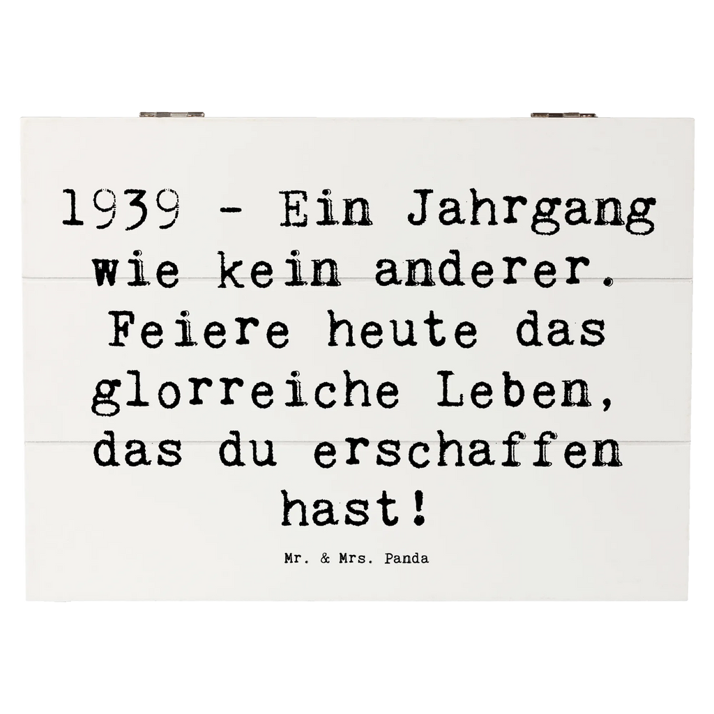 Wooden chest Saying 1939 - Ein Jahrgang wie kein anderer. Feiere heute das glorreiche Leben, das du erschaffen hast! Geschenkdose, Truhe, Aufbewahrungsbox, Schatulle, Holzkiste, Kiste, XXL, Erinnerungsbox, Schatzkiste, Geschenkbox, Dekokiste, Erinnerungskiste, Geburtstag, Geburtstagsgeschenk, Geschenk
