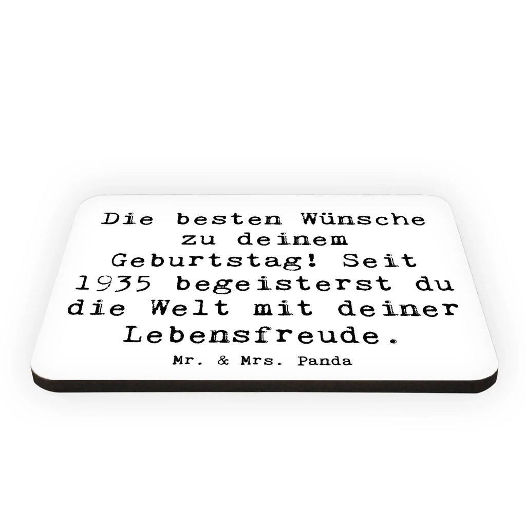 Magnet Saying Die besten Wünsche zu deinem Geburtstag! Seit 1935 begeisterst du die Welt mit deiner Lebensfreude. Kühlschrankmagnet, Pinnwandmagnet, Whiteboard Magnet, Souvenir Magnet, Motivmagnete, Dekomagnet, Notiz Magnet, Kühlschrank Dekoration, Geburtstag, Geburtstagsgeschenk, Geschenk