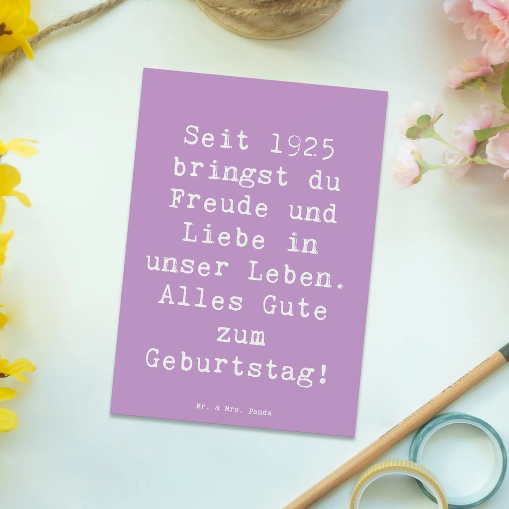 Postcard Saying Seit 1925 bringst du Freude und Liebe in unser Leben. Alles Gute zum Geburtstag! Karte, Ansichtskarten, Ansichtskarte, Postkarte, Geschenkkarte, Einladung, Einladungskarten Geburtstag, Dankeskarte, Einladung Geburtstag, Geburtstagskarte, Einladungskarte, Grußkarte, Geburtstag, Geburtstagsgeschenk, Geschenk
