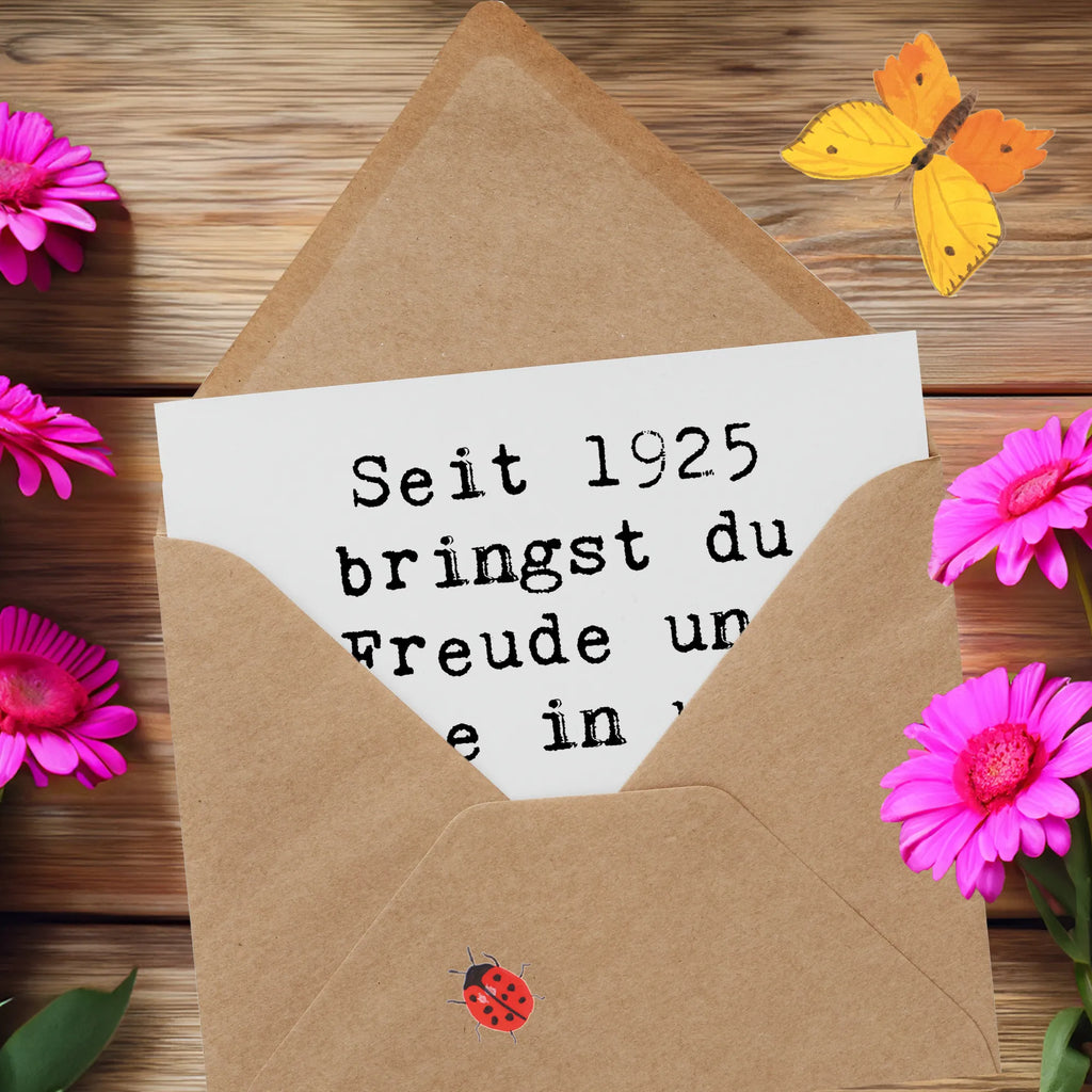 Deluxe Card Saying Seit 1925 bringst du Freude und Liebe in unser Leben. Alles Gute zum Geburtstag! weihnachtskarte, Glückwunschkarte, Geschenkkarte, quadratische karte, Karte, sprüche karten, Gutscheinkarte, Einladungskarte, Grußkarte, geburtskarte, Hochwertige Klappkarte, Hochzeitskarte, Klappkarte, abschiedskarte, Dankeskarte, lustige karten, Geburtstagskarte, Hochwertige Grußkarte, Geschenk, Geburtstag, Geburtstagsgeschenk