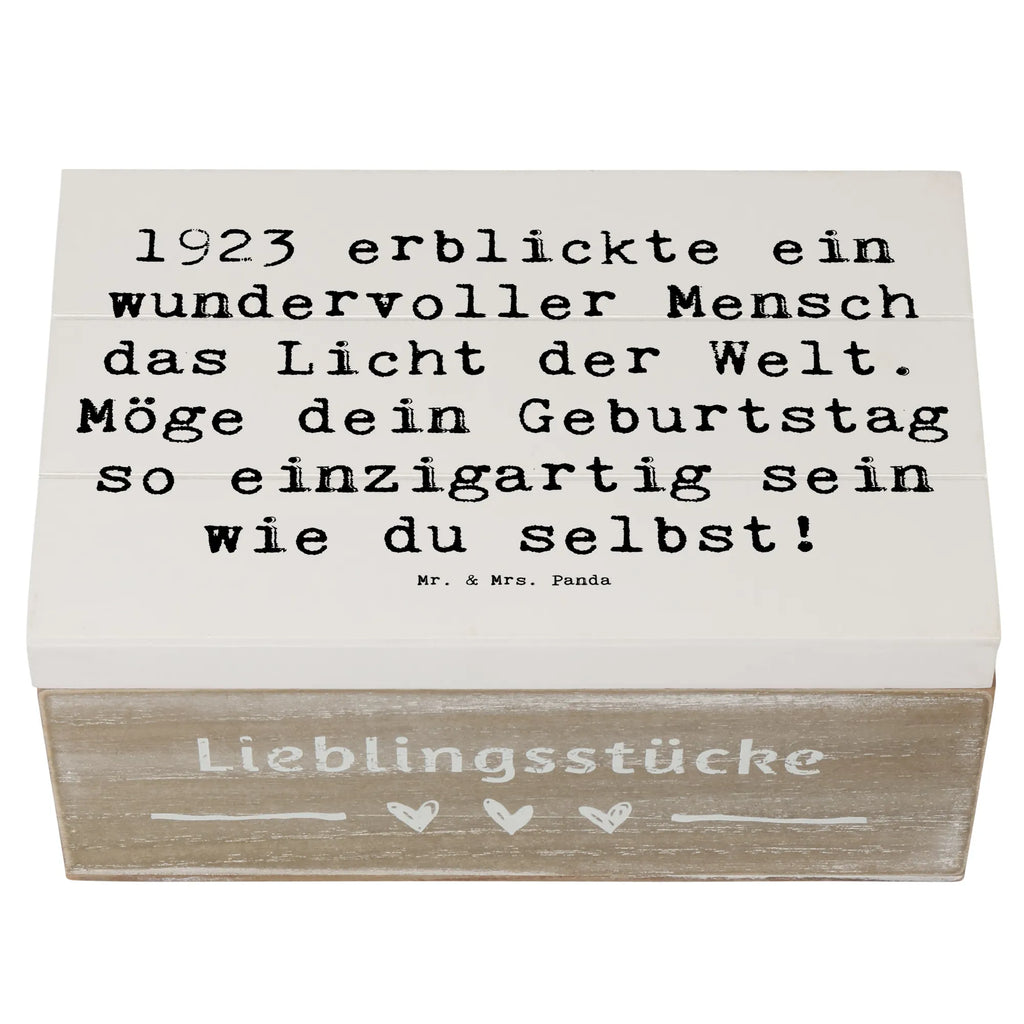 Wooden chest Saying 1923 erblickte ein wundervoller Mensch das Licht der Welt. Möge dein Geburtstag so einzigartig sein wie du selbst! Geschenkbox, Truhe, Holzkiste, Schatulle, Erinnerungskiste, Geschenkdose, Kiste, XXL, Erinnerungsbox, Schatzkiste, Aufbewahrungsbox, Dekokiste, Geburtstag, Geburtstagsgeschenk, Geschenk