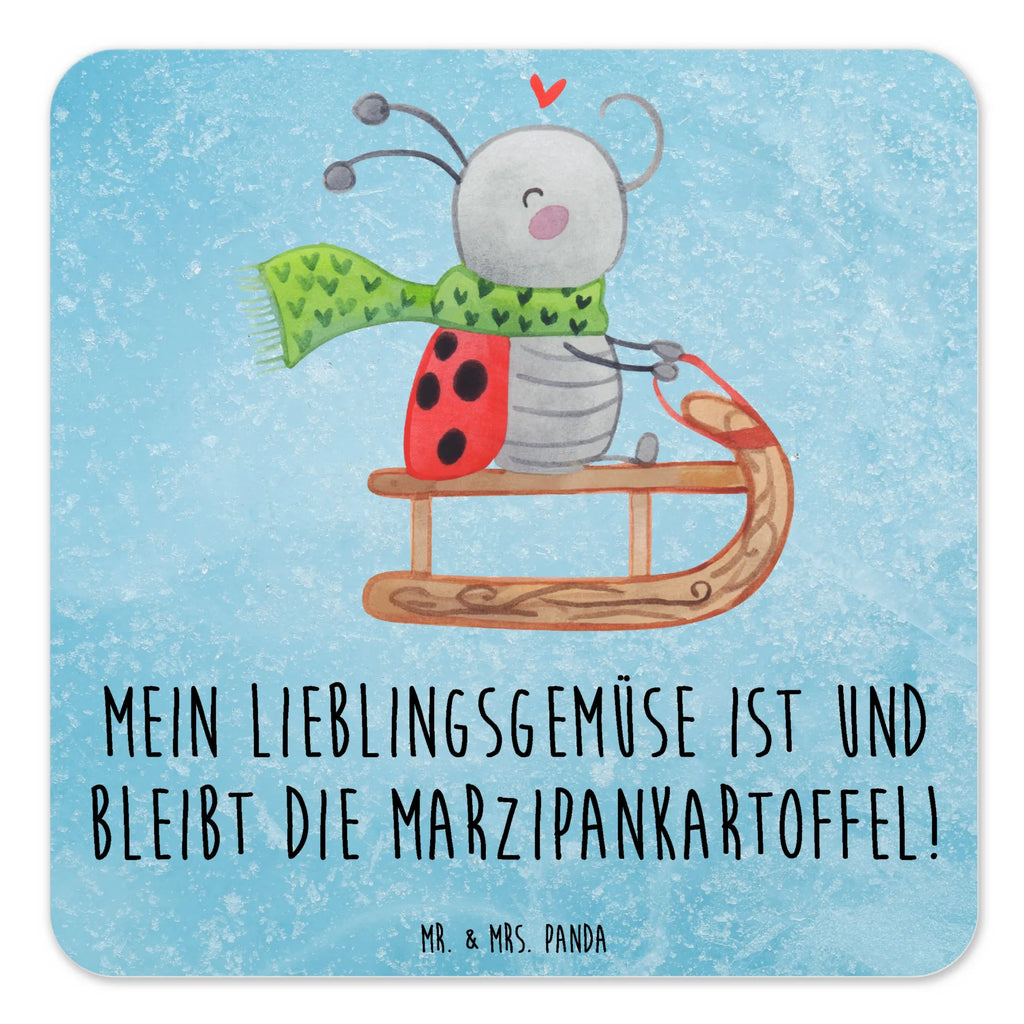 Coaster Set Smörle sledding Getränke­sauguntersetzer, Underlay Für Getränke, Untersetzer, Untersetzer für Gläser, Untersetzer Set, Design-Untersetzer, Untersetzer Für Getränke, Glasuntersetzer, Rutschfester Untersetzer, Tischuntersetzer, Hitzebeständiger Untersetzer, Universaluntersetzer, Kunststoffuntersetzer, Tassenuntersetzer, Untersetzer für Tassen, Handgemachter Untersetzer, Getränkeuntersetzer, Coaster, Dekoruntersetzer, Untersetzer Motiv, Untersetzer Rund, Umweltfreundlicher Untersetzer, Nachhaltiger Untersetzer, Getränke-Coaster, Becheruntersetzer, Untersetzer für Becher, Untersetzer Eckig, Tischschutzuntersetzer, Winter, Weihnachten, Weihnachtsdeko, Nikolaus, Advent, Heiligabend, Wintermotiv, Schlittenfahren, Smörle, Marzipan