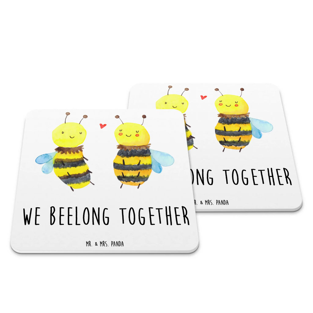 Coaster Set bee In love Getränke­sauguntersetzer, Untersetzer für Becher, Untersetzer, Dekoruntersetzer, Universaluntersetzer, Tassenuntersetzer, Glasuntersetzer, Underlay Für Getränke, Getränkeuntersetzer, Rutschfester Untersetzer, Untersetzer Eckig, Untersetzer Für Getränke, Tischschutzuntersetzer, Untersetzer für Tassen, Getränke-Coaster, Nachhaltiger Untersetzer, Untersetzer Motiv, Handgemachter Untersetzer, Umweltfreundlicher Untersetzer, Coaster, Hitzebeständiger Untersetzer, Untersetzer Set, Kunststoffuntersetzer, Untersetzer Rund, Becheruntersetzer, Design-Untersetzer, Tischuntersetzer, Untersetzer für Gläser, Biene, Wespe, Hummel