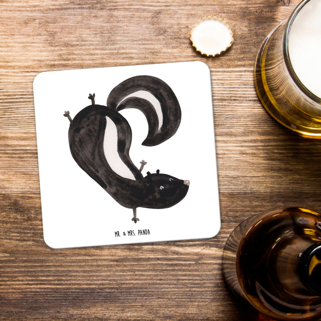 Coaster Set skunk handstand Universaluntersetzer, Umweltfreundlicher Untersetzer, Hitzebeständiger Untersetzer, Underlay Für Getränke, Untersetzer Motiv, Untersetzer Eckig, Untersetzer für Gläser, Getränke­sauguntersetzer, Kunststoffuntersetzer, Untersetzer Rund, Becheruntersetzer, Rutschfester Untersetzer, Design-Untersetzer, Untersetzer für Becher, Nachhaltiger Untersetzer, Glasuntersetzer, Untersetzer für Tassen, Tischschutzuntersetzer, Tassenuntersetzer, Tischuntersetzer, Coaster, Untersetzer, Getränkeuntersetzer, Getränke-Coaster, Dekoruntersetzer, Untersetzer Für Getränke, Untersetzer Set, Handgemachter Untersetzer, Stinktier, Skunk, Stinki, Wildtier, Raubtier, Kind, Stinker, verpielt, Spielplatz