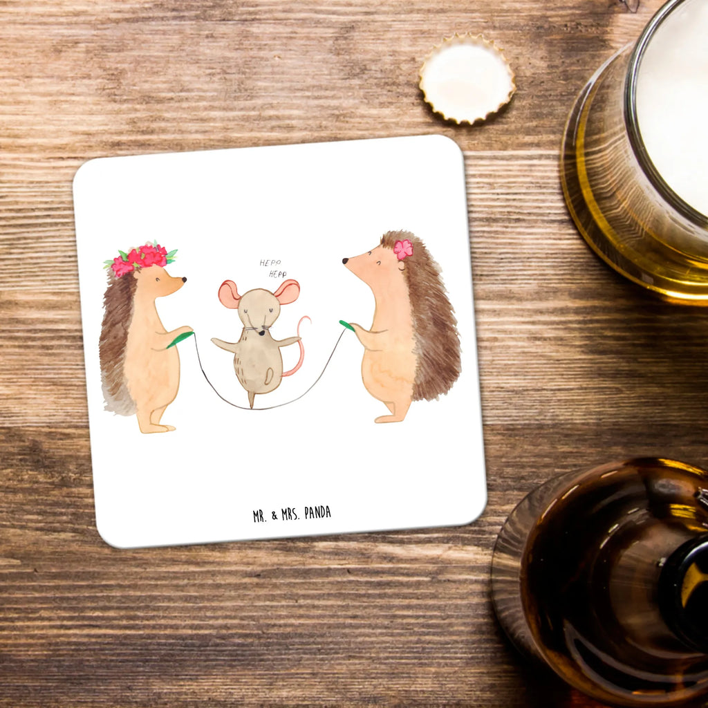 Coaster Set Hedgehog skipping Tassenuntersetzer, Tischuntersetzer, Hitzebeständiger Untersetzer, Design-Untersetzer, Tischschutzuntersetzer, Untersetzer Motiv, Handgemachter Untersetzer, Glasuntersetzer, Underlay Für Getränke, Nachhaltiger Untersetzer, Untersetzer Set, Untersetzer für Becher, Coaster, Untersetzer Für Getränke, Dekoruntersetzer, Untersetzer, Untersetzer für Gläser, Universaluntersetzer, Kunststoffuntersetzer, Getränke­sauguntersetzer, Becheruntersetzer, Getränke-Coaster, Untersetzer für Tassen, Untersetzer Eckig, Rutschfester Untersetzer, Untersetzer Rund, Umweltfreundlicher Untersetzer, Getränkeuntersetzer, Tiermotive, Gute Laune, lustige Sprüche, Tiere, Kindergarten, Seilspringen, Maus, Kinder, Seilhüpfen, Igel