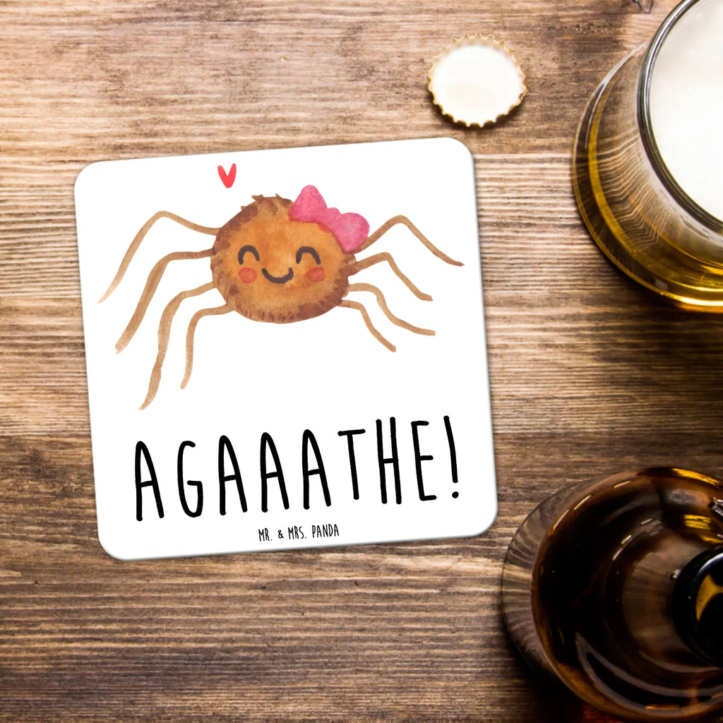 Coaster Set Spider Agathe Joy Getränkeuntersetzer, Untersetzer, Glasuntersetzer, Tassenuntersetzer, Coaster, Untersetzer Motiv, Untersetzer Rund, Untersetzer Set, Tischuntersetzer, Hitzebeständiger Untersetzer, Untersetzer für Gläser, Untersetzer Eckig, Handgemachter Untersetzer, Untersetzer für Tassen, Merchandise, Videos, Agathe, Spinne, Spinne Agathe, Beliebte Spinne, Trend, Viral, Viraler Hit