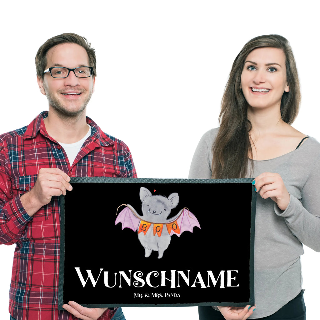 Personalisierte Fußmatte Fledermaus Boo Haustürmatte personalisiert, Wunschnamen, Fußmatte bedrucken, Personalisierte Fußmatte, Bedrucken, Personalisieruung, Fußmatte mit Namen, Namensfussmatte, Türvorleger mit Namen, Türvorleger personalisiert, Personalisiert, Halloween, Deko, Martinssingen, Dekoration, Geschenke, Schenken