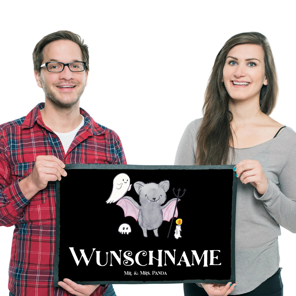 Personalisierte Fußmatte Fledermaus Dracula Türvorleger mit Namen, Fußmatte bedrucken, Personalisieruung, Personalisierte Fußmatte, Personalisiert, Namensfussmatte, Wunschnamen, Bedrucken, Haustürmatte personalisiert, Fußmatte mit Namen, Türvorleger personalisiert, Halloween, Deko, Martinssingen, Dekoration, Geschenke, Schenken