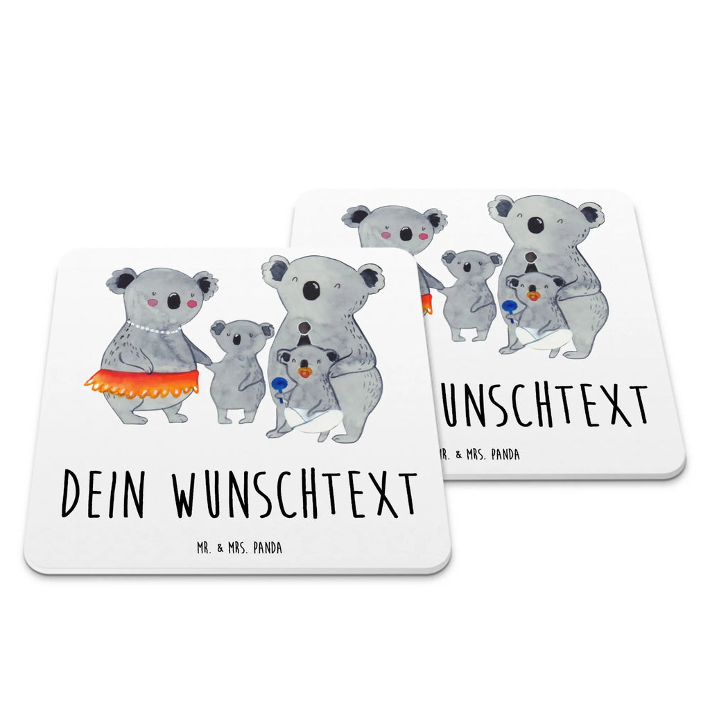Personalisiertes Untersetzer Set Koala Familie Eckiges Untersetzer-Set Mit Namensdruck, Tischuntersetzer Mit Namensdruck, Getränke-Coaster Personalisiert, Universaluntersetzer Mit Namen, Umweltfreundlicher Untersetzer Mit Namensgravur, Getränkeuntersetzer Mit Namen, Tassenuntersetzer Mit Namensgravur, Holzuntersetzer Mit Namen, Kunststoffuntersetzer Mit Wunschname, Untersetzer Für Tassen Mit Wunschname, Rundes Untersetzer-Set Mit Wunschname, Untersetzer Für Becher Mit Namensgravur, Coaster Mit Wunschname, Motivuntersetzer Mit Wunschname, Becheruntersetzer Mit Namen, Dekoruntersetzer Mit Wunschname, Filzuntersetzer Mit Wunschname, Korkuntersetzer Mit Namensdruck, Handgemachter Untersetzer Mit Namen, Hitzebeständiger Untersetzer Mit Wunschname, Design-Untersetzer Mit Namensdruck, Nachhaltiger Untersetzer Mit Wunschname, Glasuntersetzer Mit Wunschnamen, Personalisierter Getränkeuntersetzer, Rutschfester Untersetzer Mit Namen, Tischschutzuntersetzer Mit Namen, Untersetzer Für Gläser Mit Namen, Familie, Vatertag, Muttertag, Bruder, Schwester, Mama, Papa, Oma, Opa, Koalas, Geschwister, Kinder, Koala, Family, Familienleben