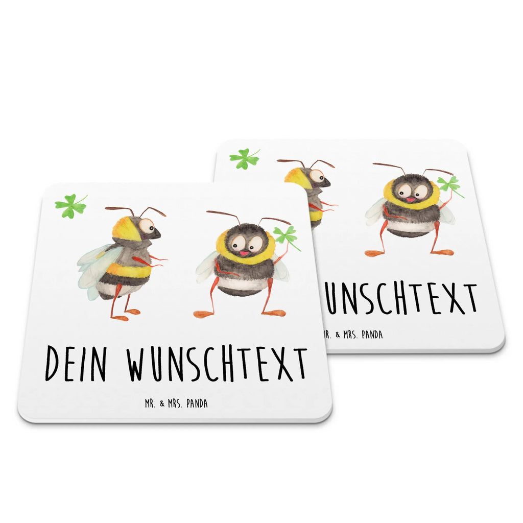 Personalisiertes Untersetzer Set Bienen Paar Tischuntersetzer Mit Namensdruck, Rundes Untersetzer-Set Mit Wunschname, Untersetzer Für Becher Mit Namensgravur, Universaluntersetzer Mit Namen, Holzuntersetzer Mit Namen, Dekoruntersetzer Mit Wunschname, Filzuntersetzer Mit Wunschname, Personalisierter Getränkeuntersetzer, Untersetzer Für Gläser Mit Namen, Rutschfester Untersetzer Mit Namen, Hitzebeständiger Untersetzer Mit Wunschname, Coaster Mit Wunschname, Kunststoffuntersetzer Mit Wunschname, Becheruntersetzer Mit Namen, Getränke-Coaster Personalisiert, Korkuntersetzer Mit Namensdruck, Untersetzer Für Tassen Mit Wunschname, Handgemachter Untersetzer Mit Namen, Getränkeuntersetzer Mit Namen, Glasuntersetzer Mit Wunschnamen, Nachhaltiger Untersetzer Mit Wunschname, Eckiges Untersetzer-Set Mit Namensdruck, Tassenuntersetzer Mit Namensgravur, Umweltfreundlicher Untersetzer Mit Namensgravur, Design-Untersetzer Mit Namensdruck, Motivuntersetzer Mit Wunschname, Tischschutzuntersetzer Mit Namen, Liebe, Partner, Freund, Freundin, Ehemann, Ehefrau, Heiraten, Verlobung, Heiratsantrag, Liebesgeschenk, Jahrestag, Hocheitstag, Liebesbeweis, Hochzeitstag, Mitbringsel, Geschenk für Freundin, Valentinstag, für Ehemann, Geschenk für Partner, Geschenk für Frauen, für Männer, Schildkröten, verliebte Schildkröten
