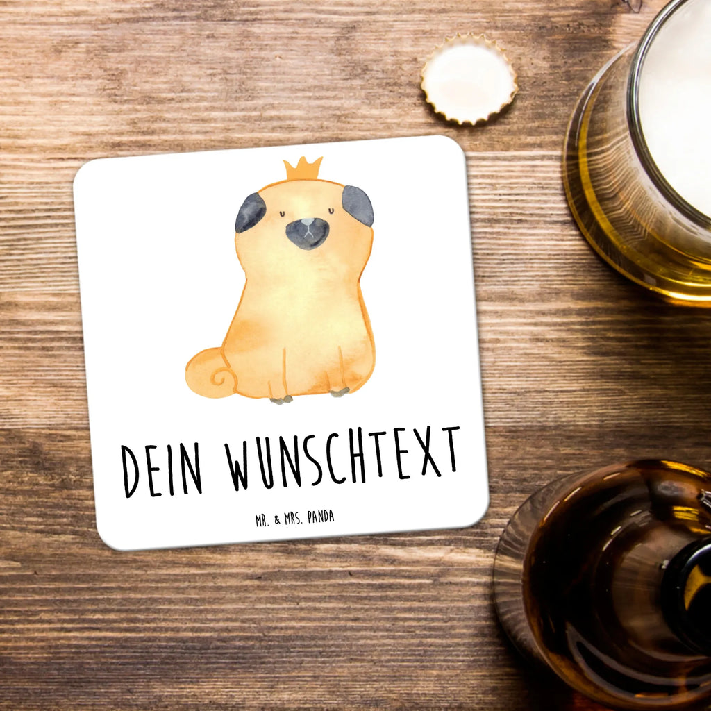 Personalisiertes Untersetzer Set Mops Krone Getränke-Coaster Personalisiert, Coaster Mit Wunschname, Tischuntersetzer Mit Namensdruck, Motivuntersetzer Mit Wunschname, Untersetzer Für Tassen Mit Wunschname, Dekoruntersetzer Mit Wunschname, Rundes Untersetzer-Set Mit Wunschname, Handgemachter Untersetzer Mit Namen, Nachhaltiger Untersetzer Mit Wunschname, Holzuntersetzer Mit Namen, Getränkeuntersetzer Mit Namen, Personalisierter Getränkeuntersetzer, Tischschutzuntersetzer Mit Namen, Glasuntersetzer Mit Wunschnamen, Untersetzer Für Gläser Mit Namen, Universaluntersetzer Mit Namen, Untersetzer Für Becher Mit Namensgravur, Becheruntersetzer Mit Namen, Tassenuntersetzer Mit Namensgravur, Design-Untersetzer Mit Namensdruck, Umweltfreundlicher Untersetzer Mit Namensgravur, Hitzebeständiger Untersetzer Mit Wunschname, Korkuntersetzer Mit Namensdruck, Kunststoffuntersetzer Mit Wunschname, Rutschfester Untersetzer Mit Namen, Filzuntersetzer Mit Wunschname, Eckiges Untersetzer-Set Mit Namensdruck, Hund, Hundemotiv, Haustier, Hunderasse, Tierliebhaber, Hundebesitzer, Sprüche, Mops, Hundebesitzer. Spruch, Hausregel, allergisch, kinderlos, lustig