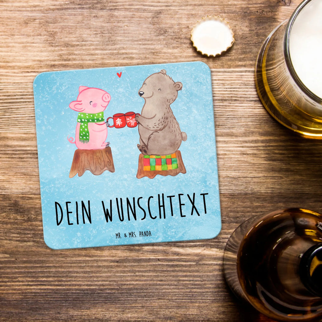 Personalisiertes Untersetzer Set Glühschwein Sause Getränkeuntersetzer Mit Namen, Untersetzer Für Tassen Mit Wunschname, Getränke-Coaster Personalisiert, Coaster Mit Wunschname, Personalisierter Getränkeuntersetzer, Umweltfreundlicher Untersetzer Mit Namensgravur, Dekoruntersetzer Mit Wunschname, Filzuntersetzer Mit Wunschname, Nachhaltiger Untersetzer Mit Wunschname, Becheruntersetzer Mit Namen, Untersetzer Für Becher Mit Namensgravur, Tassenuntersetzer Mit Namensgravur, Glasuntersetzer Mit Wunschnamen, Universaluntersetzer Mit Namen, Korkuntersetzer Mit Namensdruck, Tischschutzuntersetzer Mit Namen, Hitzebeständiger Untersetzer Mit Wunschname, Handgemachter Untersetzer Mit Namen, Kunststoffuntersetzer Mit Wunschname, Rundes Untersetzer-Set Mit Wunschname, Design-Untersetzer Mit Namensdruck, Rutschfester Untersetzer Mit Namen, Untersetzer Für Gläser Mit Namen, Eckiges Untersetzer-Set Mit Namensdruck, Holzuntersetzer Mit Namen, Tischuntersetzer Mit Namensdruck, Motivuntersetzer Mit Wunschname, Winter, Weihnachten, Weihnachtsdeko, Nikolaus, Advent, Heiligabend, Wintermotiv, Schwein, Weihnachtszeit, Alles Gute, Prost, Bär