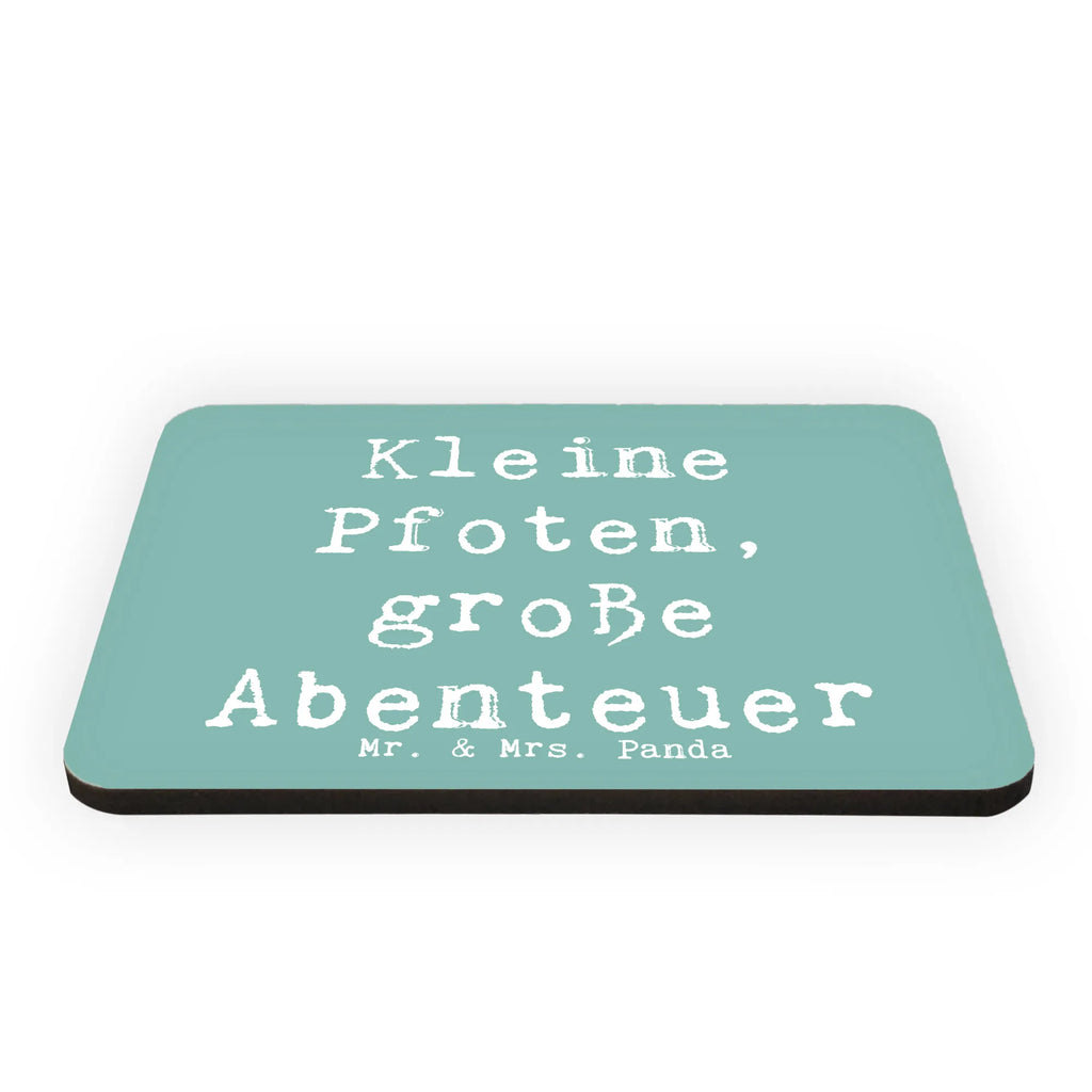 Magnet Saying Kleine Pfoten, große Abenteuer Notiz Magnet, Dekomagnet, Kühlschrankmagnet, Pinnwandmagnet, Souvenir Magnet, Motivmagnete, Whiteboard Magnet, Kühlschrank Dekoration, Hund, Hunderasse, Rassehund, Hundebesitzer, Geschenk, Tierfreund, Schenken, Welpe