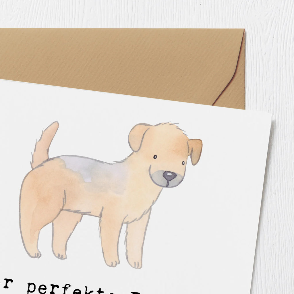 Deluxe Card Der perfekte Freund: loyal, mutig und voller Charme - das ist der Border Terrier. Grußkarte, Karte, Hochwertige Klappkarte, Einladungskarte, Geburtstagskarte, Hochwertige Grußkarte, Glückwunschkarte, Klappkarte, Hochzeitskarte, Hund, Hunderasse, Rassehund, Hundebesitzer, Geschenk, Tierfreund, Schenken, Welpe
