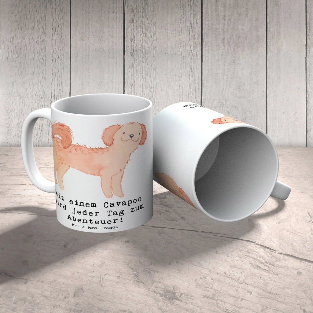 Tasse Cavapoo Abenteuer Tasse mit Motiven, Teetasse, Porzellantasse, Geschenktasse, Kaffeetasse, Tasse mit Zitaten, Keramiktasse, Tasse, Bürotasse, Hund, Hunderasse, Rassehund, Hundebesitzer, Geschenk, Tierfreund, Schenken, Welpe