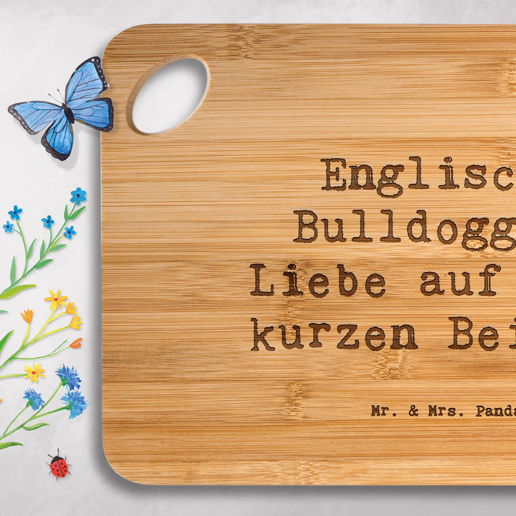 Bambus - deska do krojenia Przysłowie Englische Bulldoggen: Liebe auf vier kurzen Beinen. Pies, rasa psa, pies rasowy, właściciel psa, prezent, miłośnik zwierząt, dawanie, szczeniak