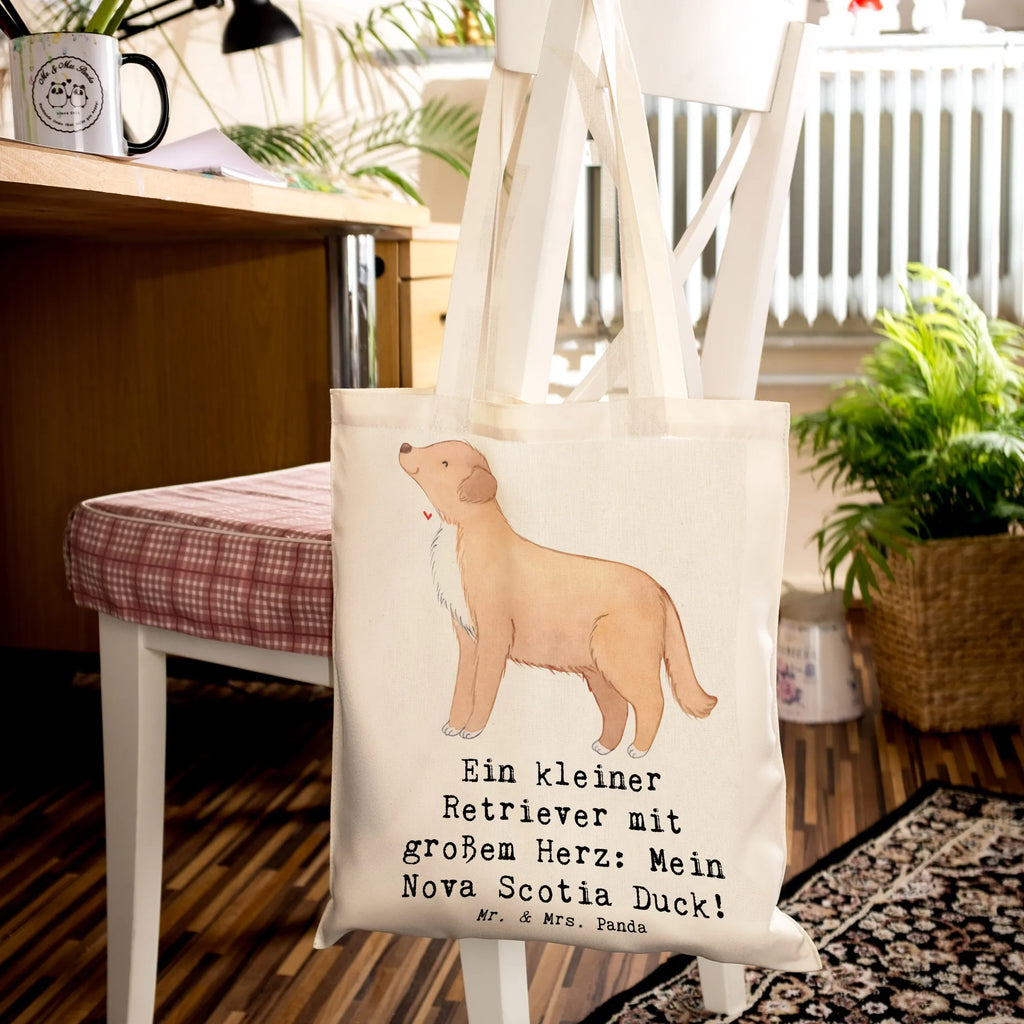 Tote bag Ein kleiner Retriever mit großem Herz: Mein Nova Scotia Duck! Shopper, Stofftasche, Tasche, Einkaufstasche, Beuteltasche, Tragetasche, Einkaufstüte, Beutel, Jutebeutel, Stoffbeutel, Badetasche, Umhängetasche, Strandtasche, Laptoptasche, Schultertasche, Jutetasche, Hund, Hunderasse, Rassehund, Hundebesitzer, Geschenk, Tierfreund, Schenken, Welpe