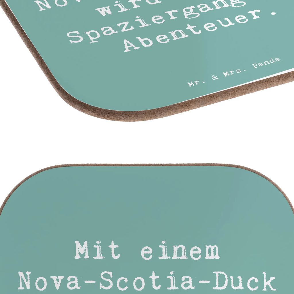 Square coaster Saying Mit einem Nova-Scotia-Duck wird jeder Spaziergang zum Abenteuer. Untersetzer Gläser, Korkuntersetzer, Untersetzer für Gläser, Tassen Untersetzer, Getränkeuntersetzer, Glasuntersetzer, Untersetzer Design, Untersetzer Holz, Bierdeckel, Untersetzer, Holzuntersetzer, Untersetzer aus Holz, Hund, Hunderasse, Rassehund, Hundebesitzer, Geschenk, Tierfreund, Schenken, Welpe