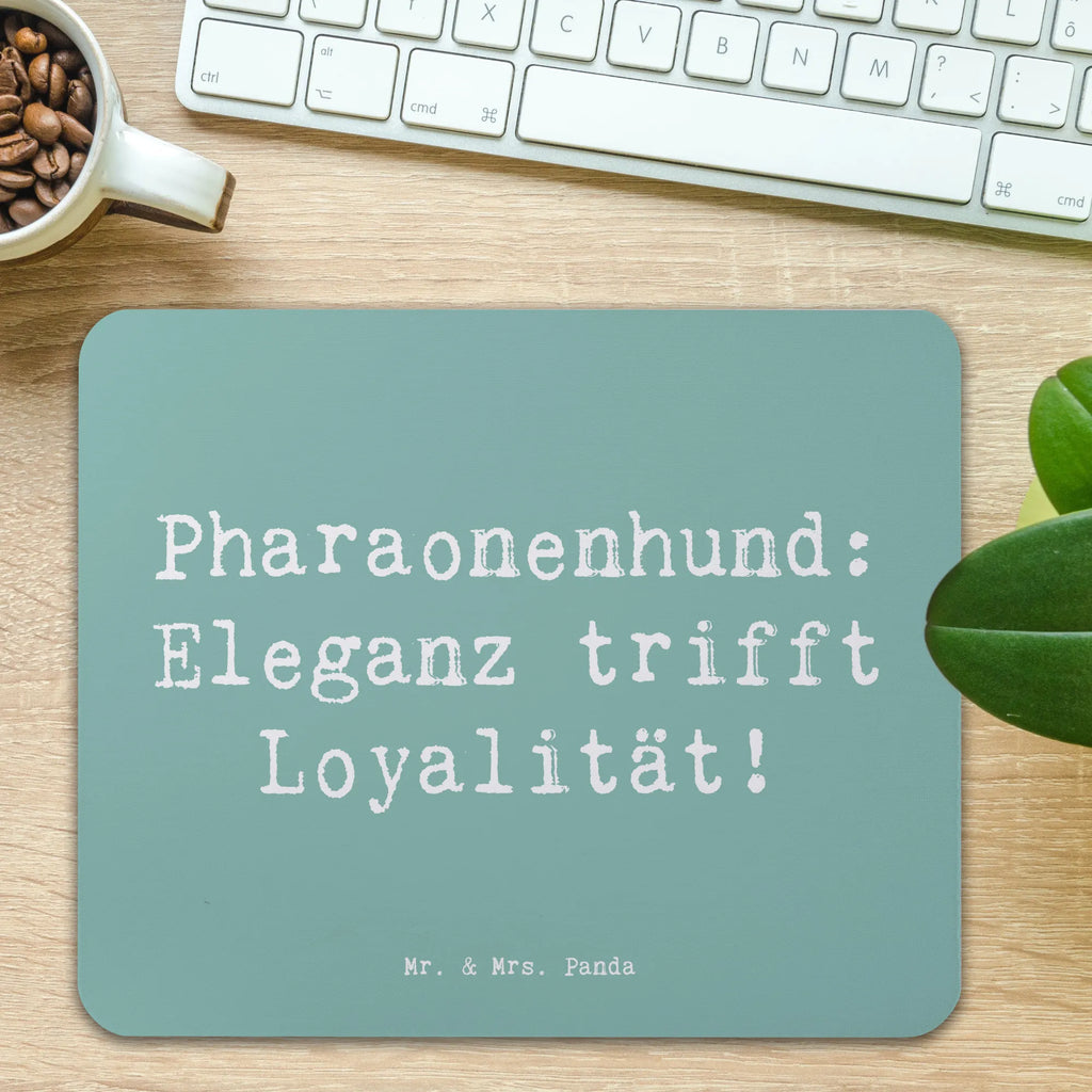 Mouse mat Saying Pharaonenhund: Eleganz trifft Loyalität! Mousepad, Einzigartiges Mauspad, Mauspad, Büroausstattung, Mauspad Büro, Arbeitszimmer, Computer zubehör, Mausunterlage, Designer Mauspad, PC Zubehör, Hund, Hunderasse, Rassehund, Hundebesitzer, Geschenk, Tierfreund, Schenken, Welpe