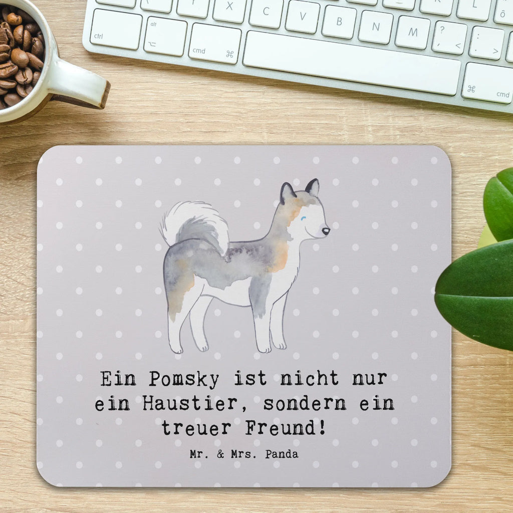 Mouse mat Ein Pomsky ist nicht nur ein Haustier, sondern ein treuer Freund! Arbeitszimmer, Mauspad Büro, Computer zubehör, Büroausstattung, PC Zubehör, Mousepad, Mausunterlage, Mauspad, Designer Mauspad, Einzigartiges Mauspad, Hund, Hunderasse, Rassehund, Hundebesitzer, Geschenk, Tierfreund, Schenken, Welpe