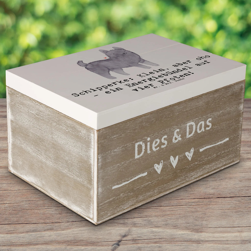 Wooden chest Schipperke: Klein, aber oho - ein Energiebündel auf vier Pfoten! Kiste, Holzkiste, Schatzkiste, Geschenkdose, Aufbewahrungsbox, Dekokiste, XXL, Erinnerungskiste, Truhe, Schatulle, Erinnerungsbox, Geschenkbox, Hund, Hunderasse, Rassehund, Hundebesitzer, Geschenk, Tierfreund, Schenken, Welpe
