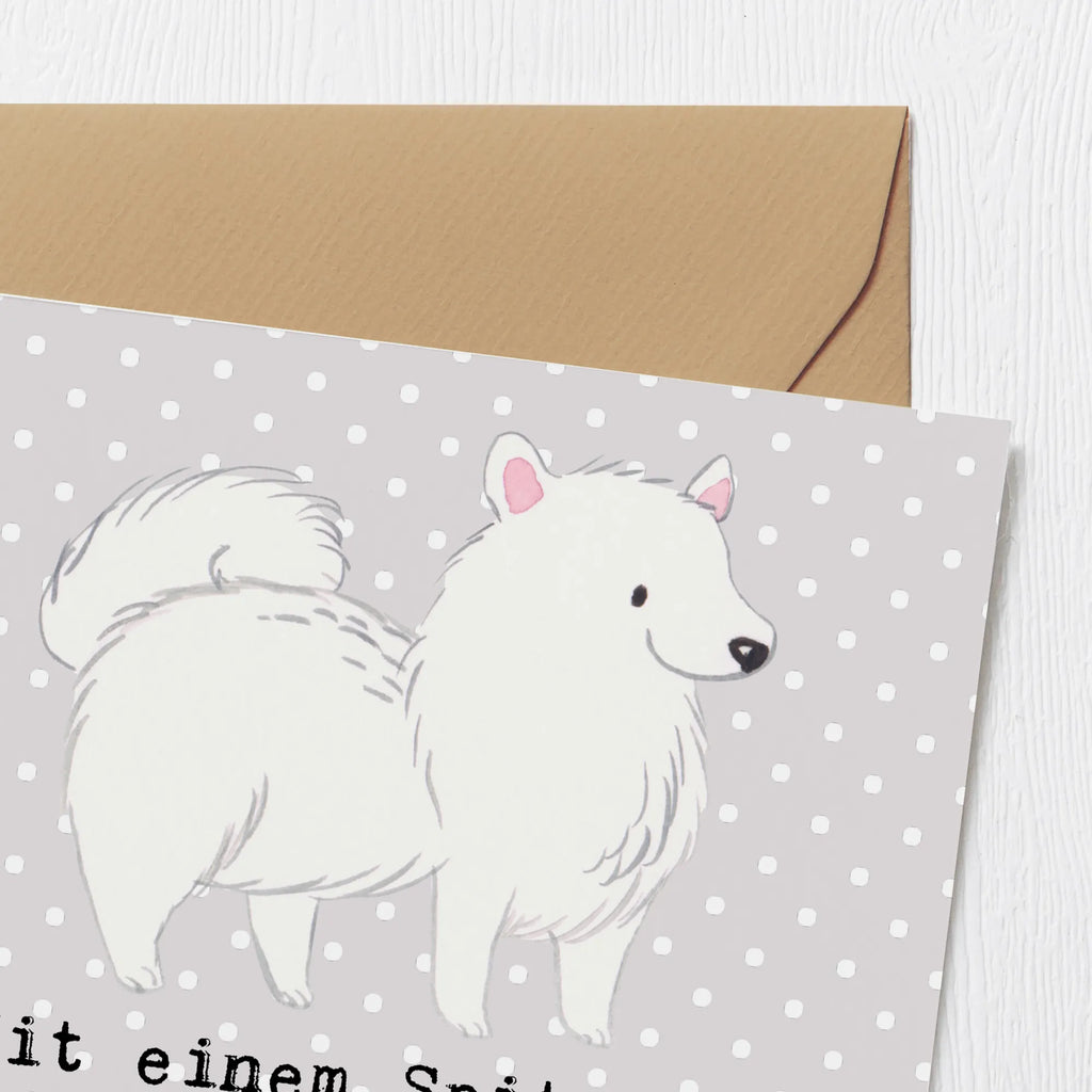 Deluxe Card Mit einem Spitz an deiner Seite wird jeder Tag zu einem freudigen Abenteuer! Karte, Hochwertige Grußkarte, Geburtstagskarte, Hochzeitskarte, Einladungskarte, Klappkarte, Glückwunschkarte, Grußkarte, Hochwertige Klappkarte, Hund, Hunderasse, Rassehund, Hundebesitzer, Geschenk, Tierfreund, Schenken, Welpe