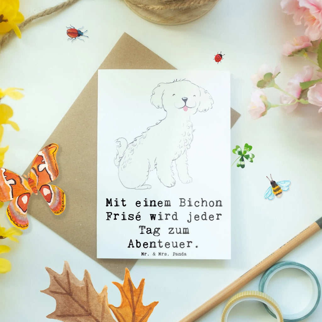Grußkarte Mit einem Bichon Frisé wird jeder Tag zum Abenteuer. Hochzeitskarte, Karte, Klappkarte, Grußkarte, Glückwunschkarte, Ansichtskarten, Einladungskarte, Geburtstagskarte, Hund, Hunderasse, Rassehund, Hundebesitzer, Geschenk, Tierfreund, Schenken, Welpe