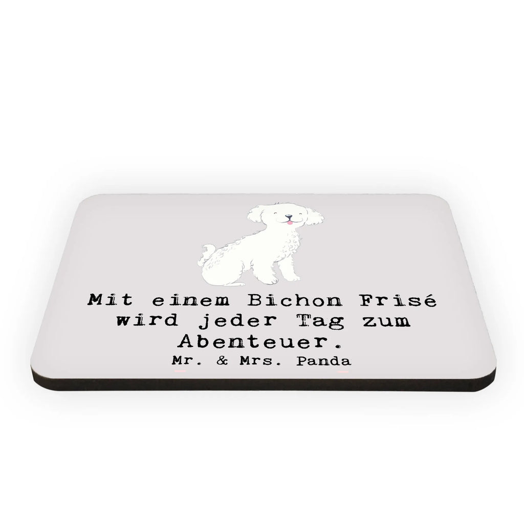 Magnet Mit einem Bichon Frisé wird jeder Tag zum Abenteuer. Kühlschrankmagnet, Notiz Magnet, Pinnwandmagnet, Kühlschrank Dekoration, Dekomagnet, Souvenir Magnet, Whiteboard Magnet, Motivmagnete, Hund, Hunderasse, Rassehund, Hundebesitzer, Geschenk, Tierfreund, Schenken, Welpe