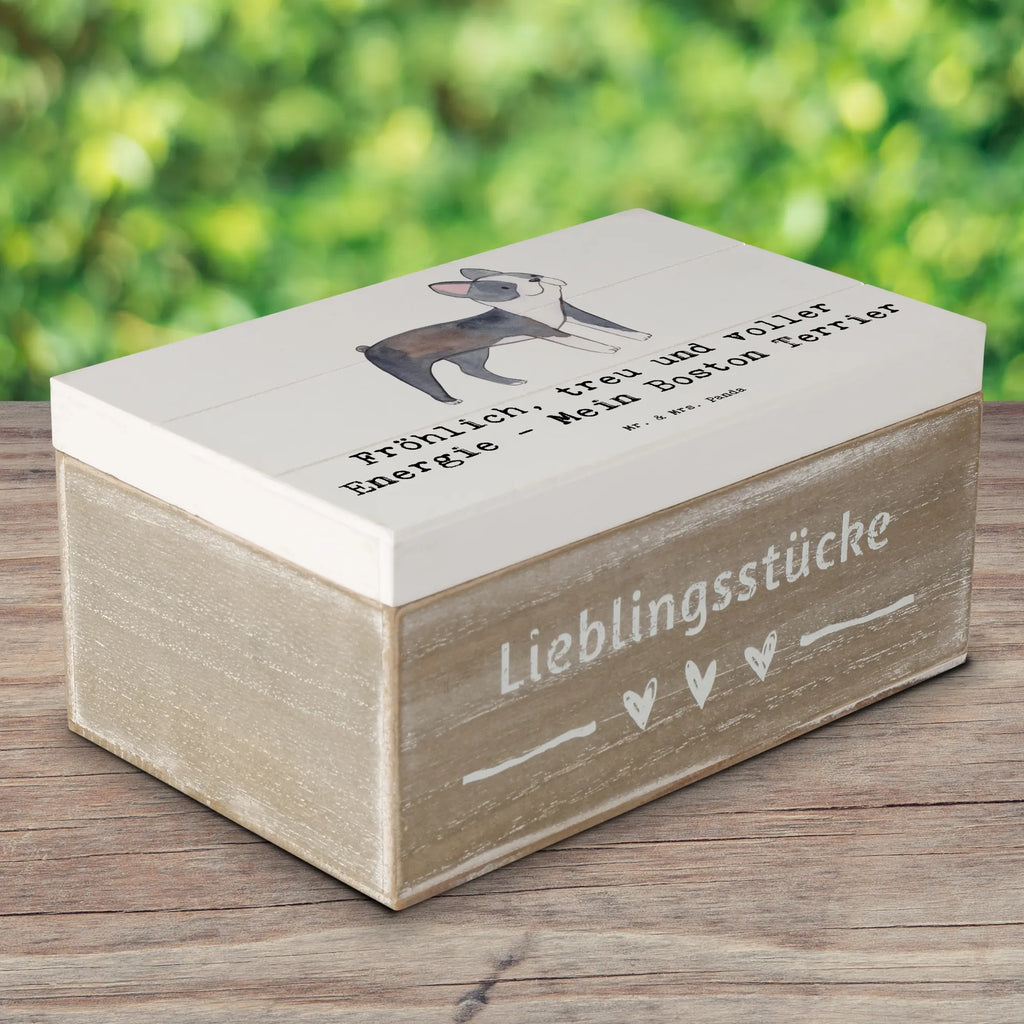 Wooden chest Fröhlich, treu und voller Energie - Mein Boston Terrier Holzkiste, Geschenkdose, Schatulle, Dekokiste, Erinnerungsbox, XXL, Aufbewahrungsbox, Erinnerungskiste, Schatzkiste, Geschenkbox, Truhe, Kiste, Hund, Hunderasse, Rassehund, Hundebesitzer, Geschenk, Tierfreund, Schenken, Welpe