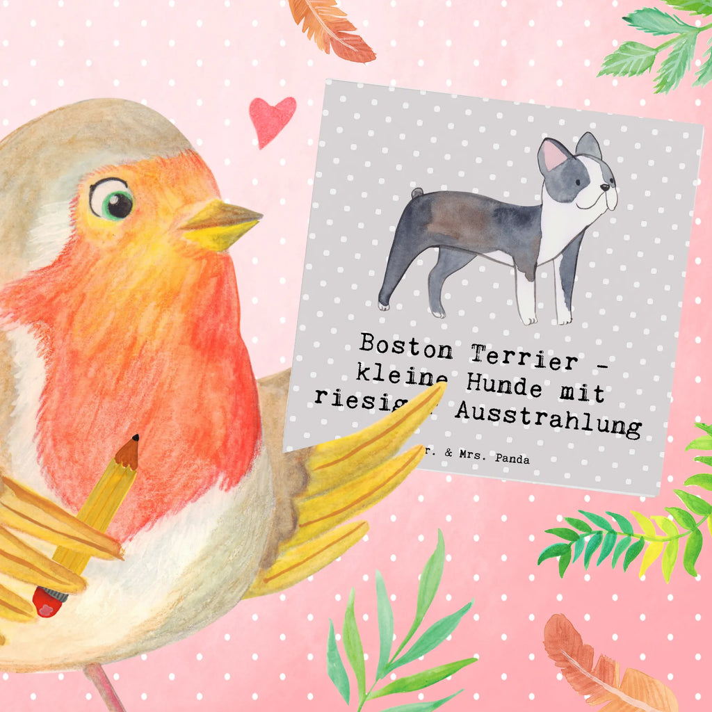 Deluxe Card Boston Terrier - kleine Hunde mit riesiger Ausstrahlung Hochwertige Grußkarte, Karte, Hochwertige Klappkarte, Grußkarte, Klappkarte, Einladungskarte, Glückwunschkarte, Geburtstagskarte, Hochzeitskarte, Hund, Hunderasse, Rassehund, Hundebesitzer, Geschenk, Tierfreund, Schenken, Welpe
