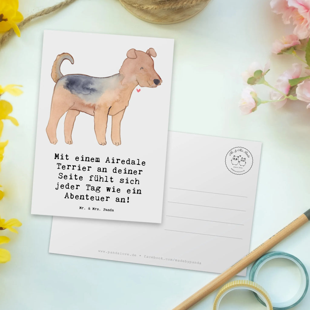 Postkarte Airedale Terrier Abenteuer Ansichtskarten, Geburtstagskarte, Geschenkkarte, Karte, Einladungskarten Geburtstag, Einladung Geburtstag, Dankeskarte, Ansichtskarte, Einladungskarte, Postkarte, Grußkarte, Einladung, Hund, Hunderasse, Rassehund, Hundebesitzer, Geschenk, Tierfreund, Schenken, Welpe